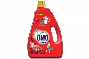 Nước giặt Omo Matic Cửa trên chai 2,7kg